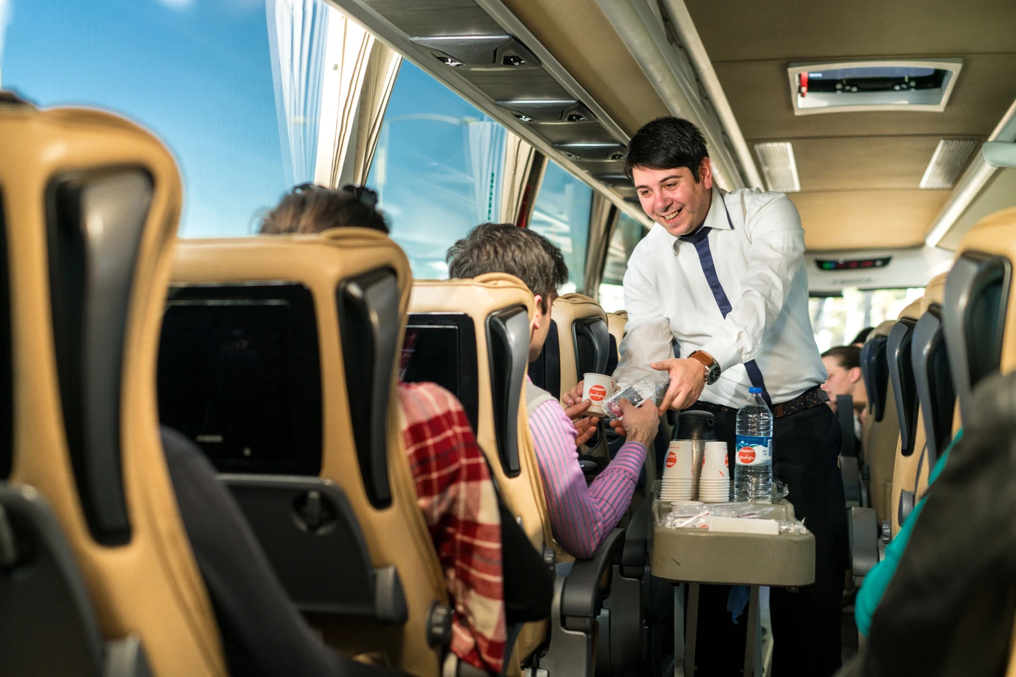 ყავა, ჩაი და წყალი უფასოდ